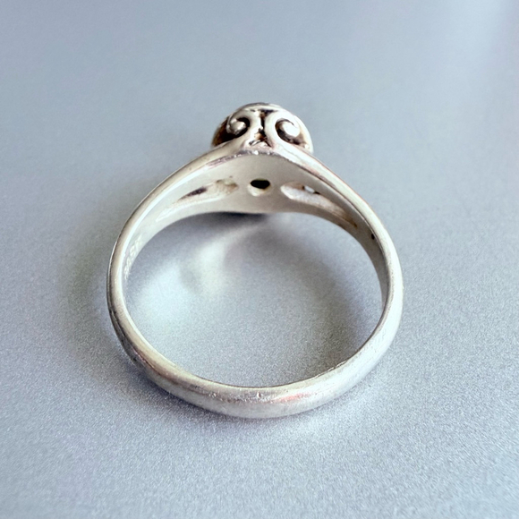 BASK Natural 1.5 ct Peridot Sterling Silver 925 Petite Ring - Picture 4 of 8